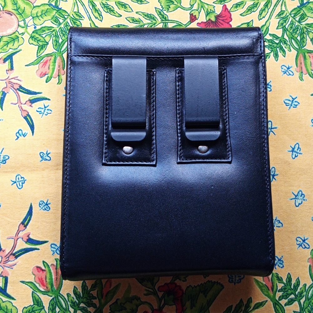 SP Sneaky Pete Black Leather Holster Holder With Clips & Magnetic Closure - Picture 2 of 7
